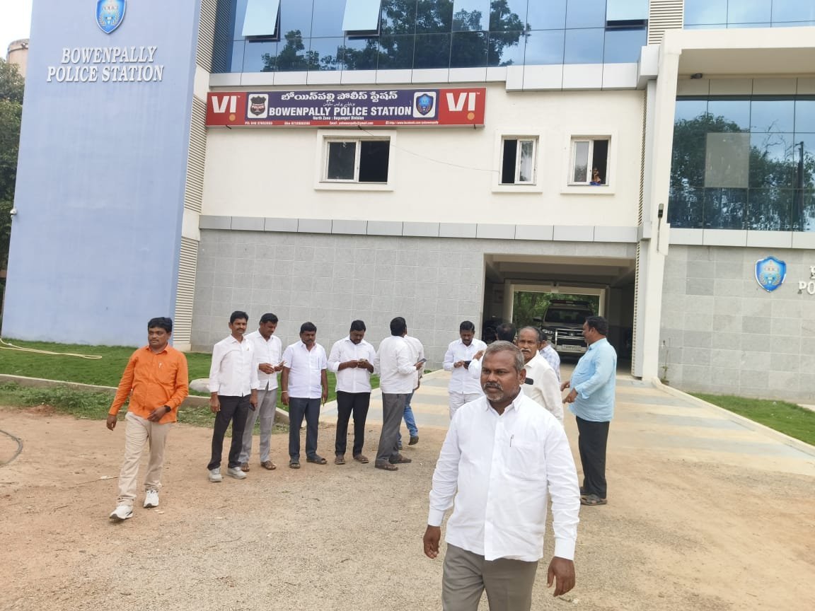 ప్రజా వ్యతిరేక విధానాల పై మాజీ సర్పంచులు నిరసన