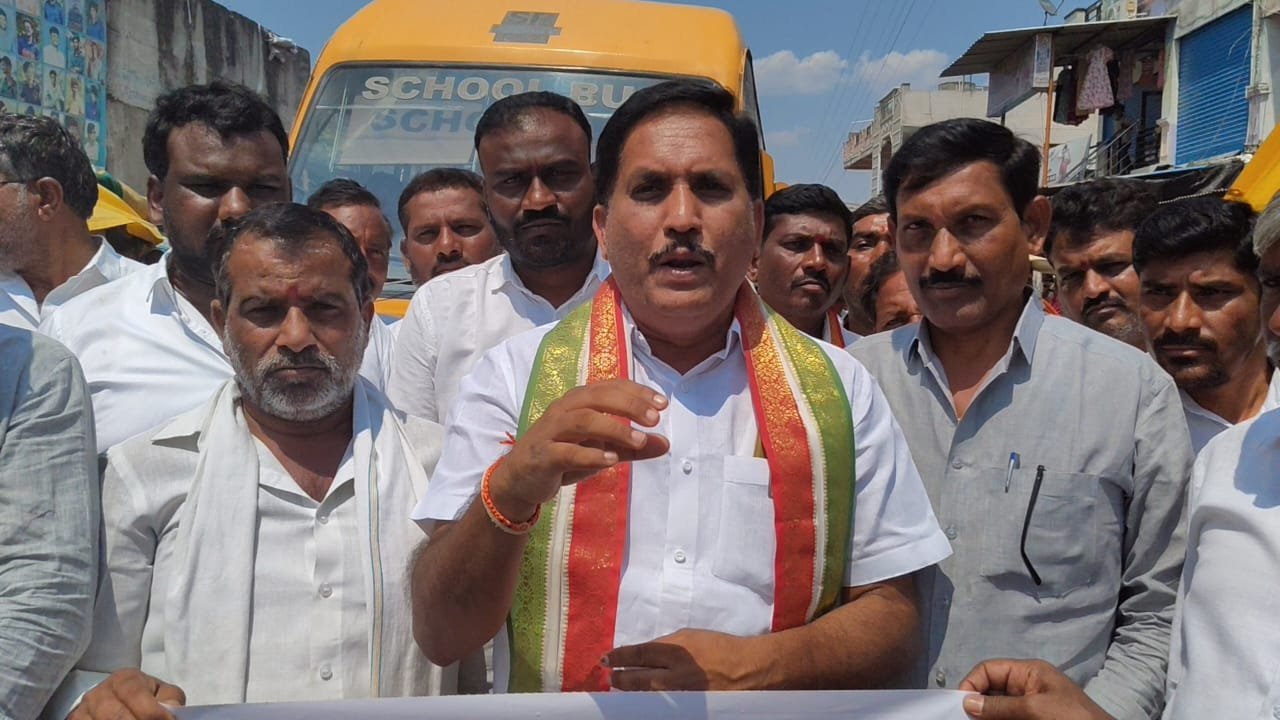 బీసీలకు 42% రిజర్వేషన్ చారిత్రక నిర్ణయం,బోథ్ నియోజకవర్గ కాంగ్రెస్ పార్టీ ఇంచార్జ్ ఆడే గజేందర్.