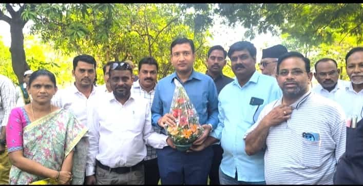 ఎడిటర్స్ అసోసియేషన్ ఆధ్వర్యంలో కలెక్టర్ కు ఘన సన్మానం