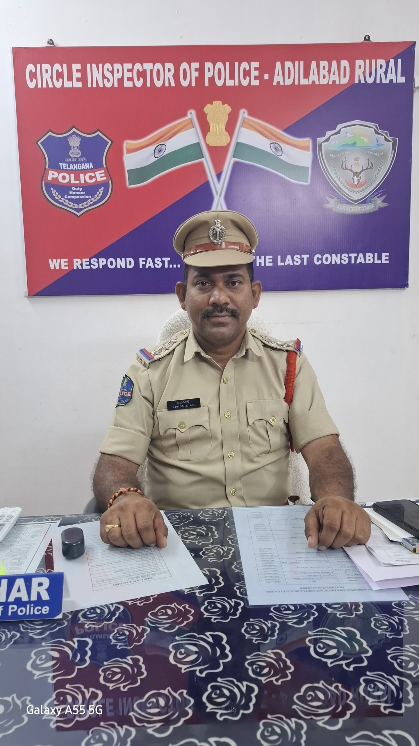 నిర్లక్ష్యంగా వాహనం నడిపి బతుకమ్మ గద్దెను కారుతో ఢీ కొట్టిన పంచాయతీ సెక్రటరీ సుల్తానా బేగం పై కేసు నమోదు